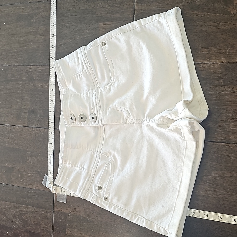 High waisted white shorts